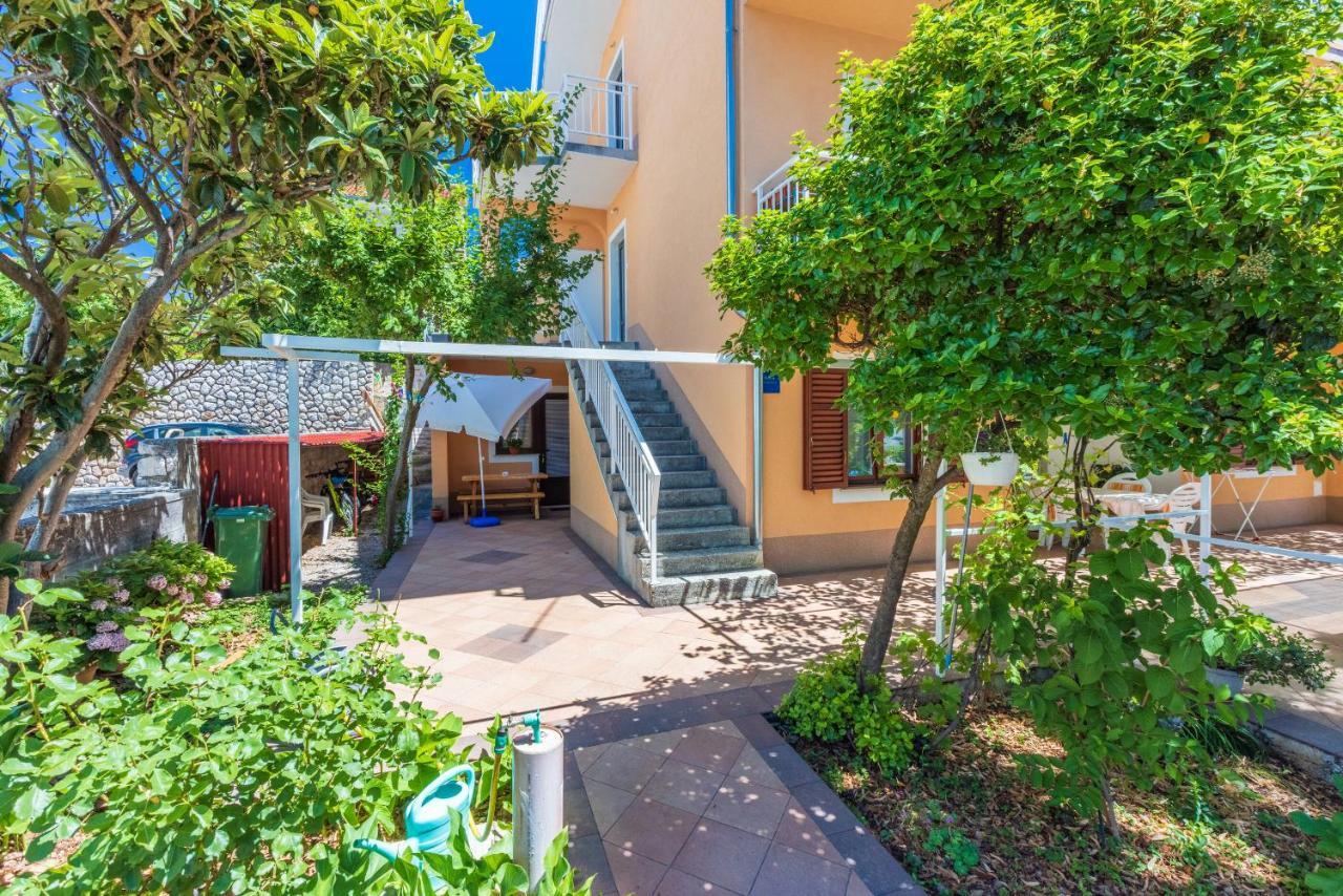 Apartments Lilin Crikvenica Exterior foto